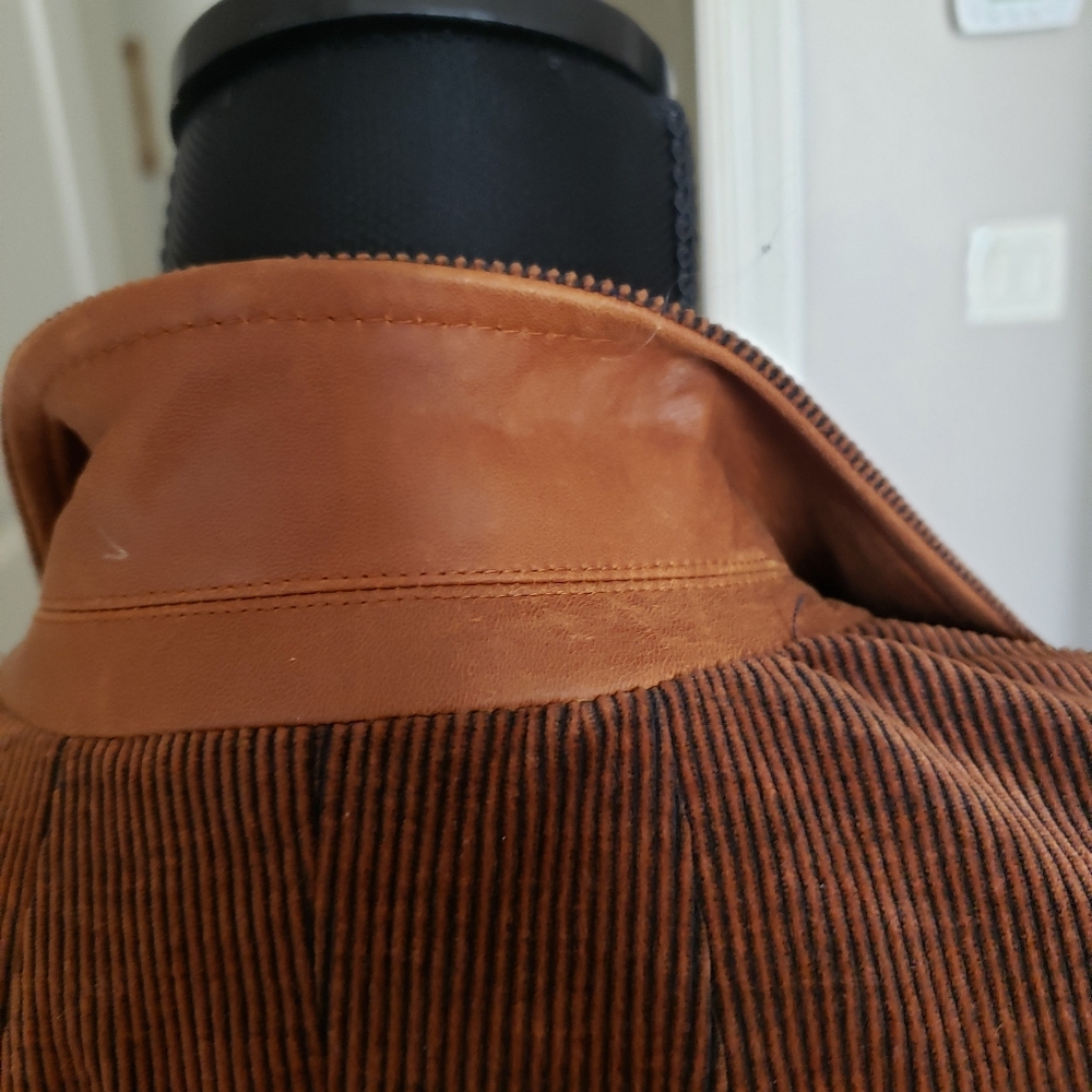Jacket - Picture 3 of 8
